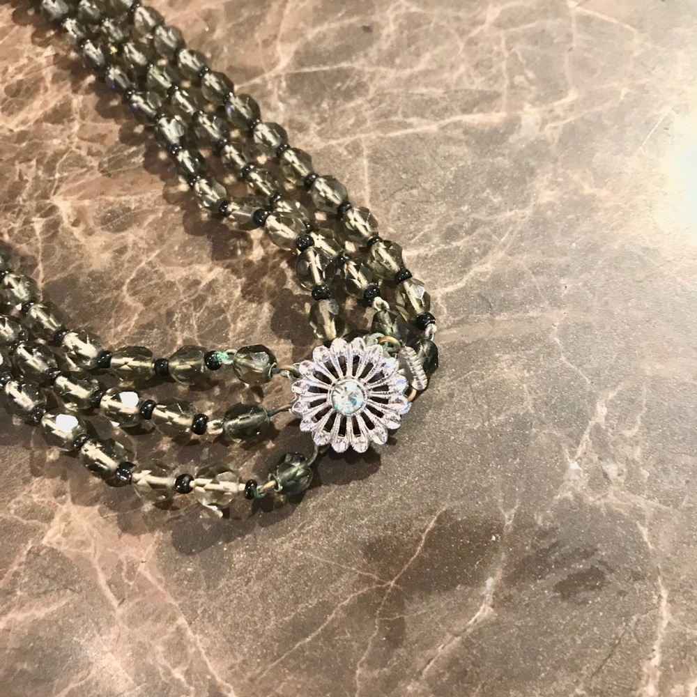 Vintage Necklace - Picture 2 of 4